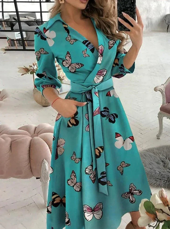 Stilla | Klassisk Elegante Kjole Med Print