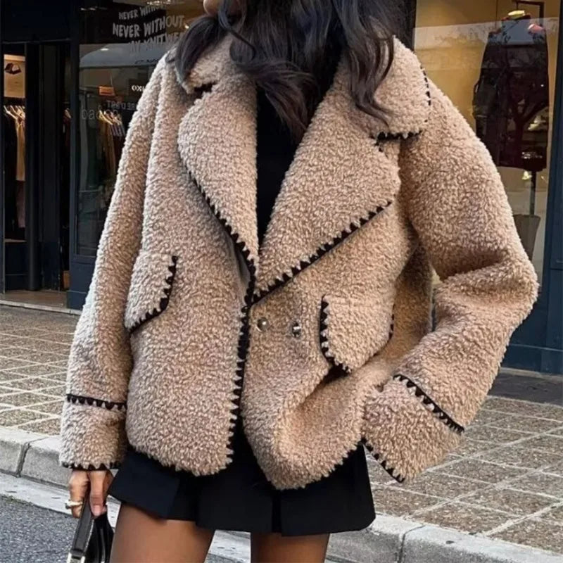 Stilla | Elegant og Behagelig Størrelse Jacke Myla