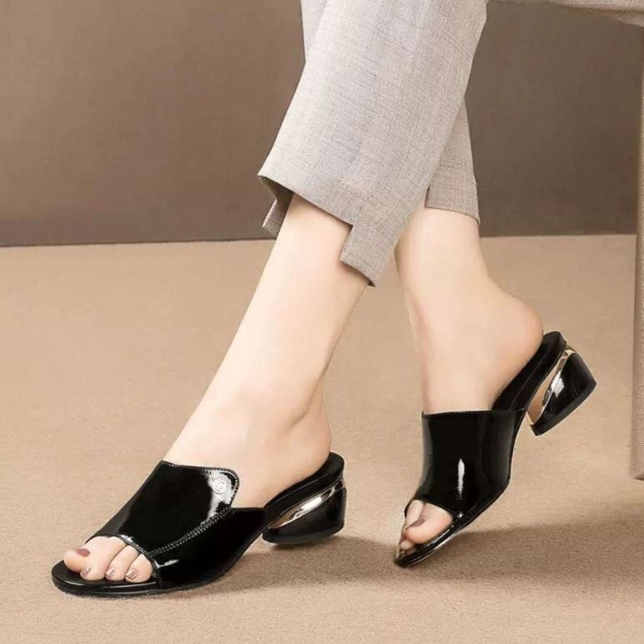 Skovae | Elegante Pantolette med Glinsende Finish