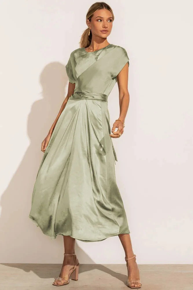 Stilla | Elegante Festkjole I Satin Silke