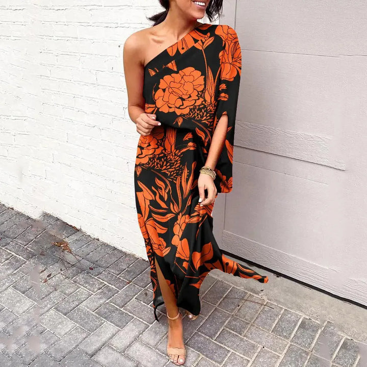 Stilla | Diagonal Skulder Maxi Kjole