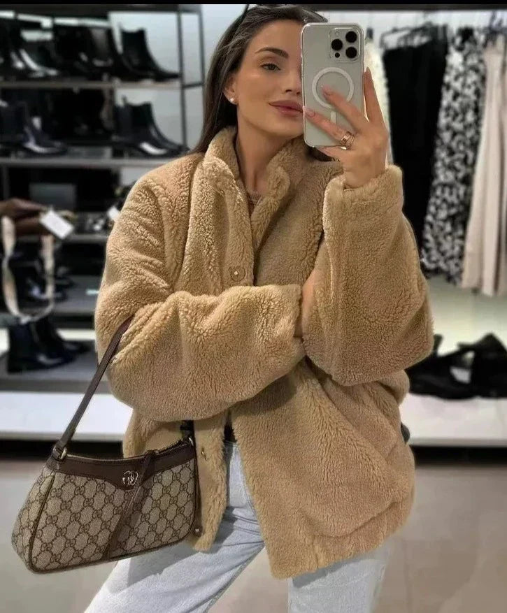 Stilla | Jakke Blødt Kunstpels Oversized Fit Knaplukning Lange Ærmer