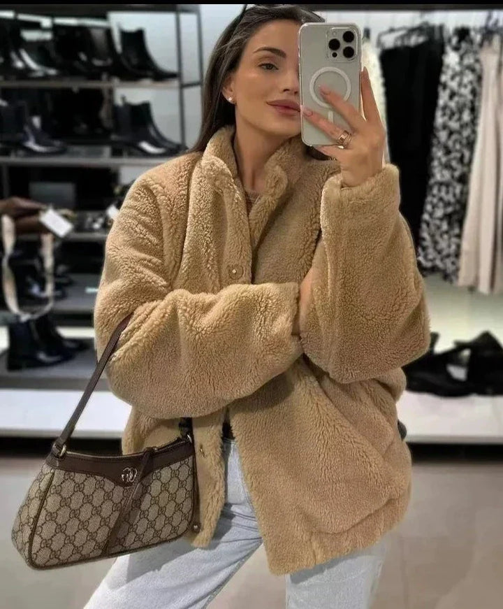 Stilla | Jakke Blødt Kunstpels Oversized Fit Knaplukning Lange Ærmer