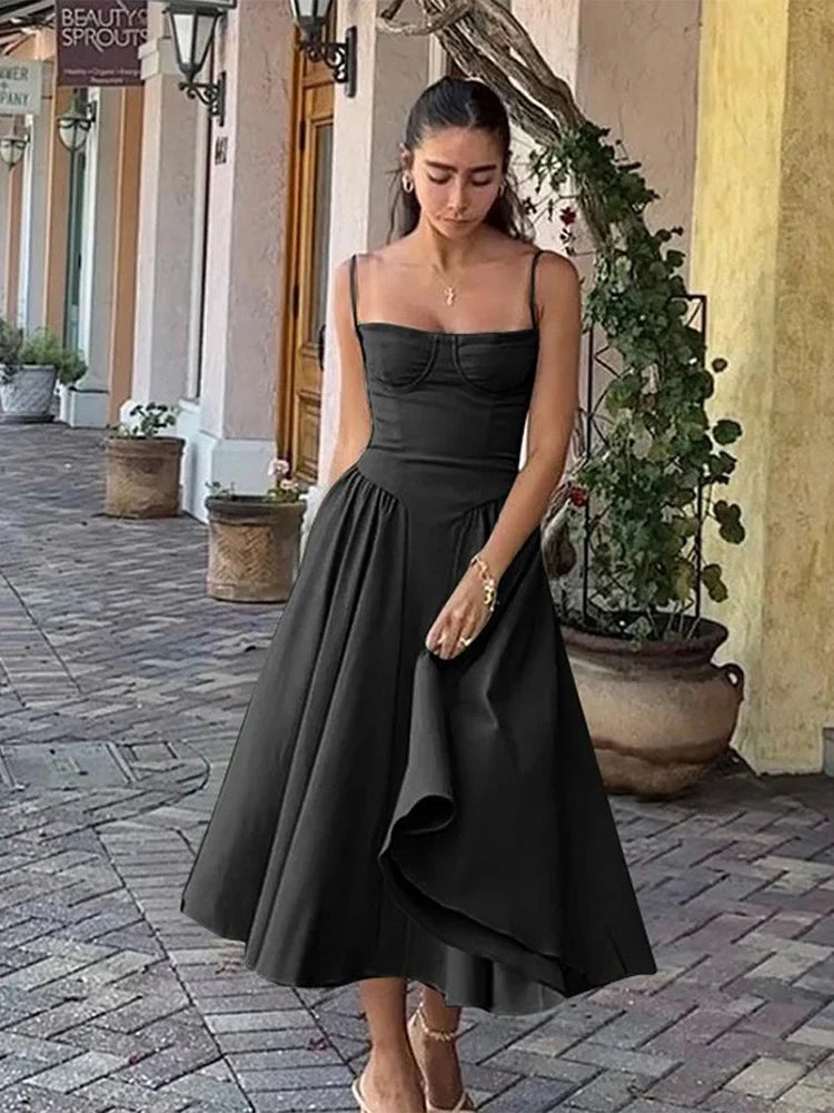 Stilla | Bustier Plisseret Midi Kjole