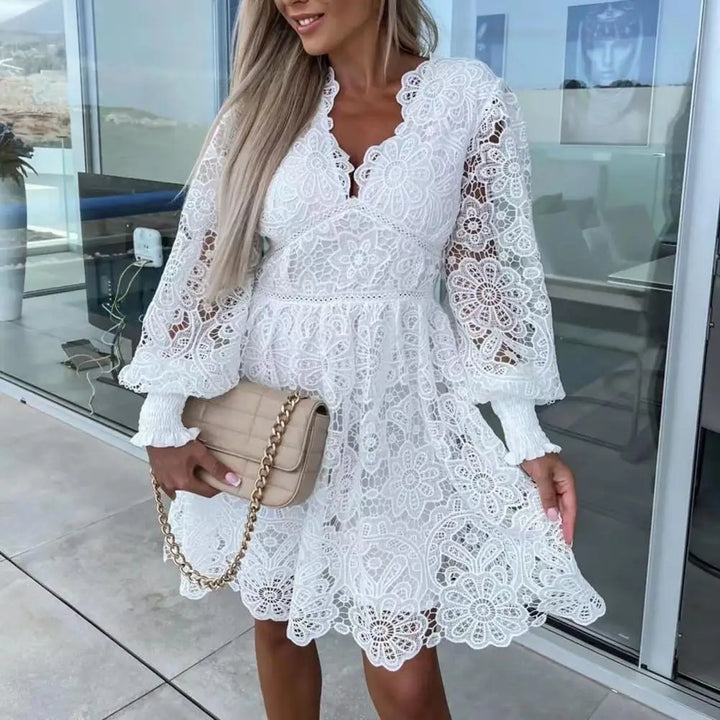 Stilla | Elegante A-linje Blonde Midi Kjole