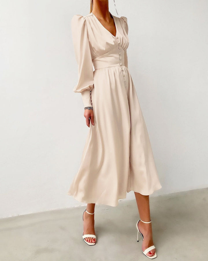 Skovae | Elegante satin kjoler