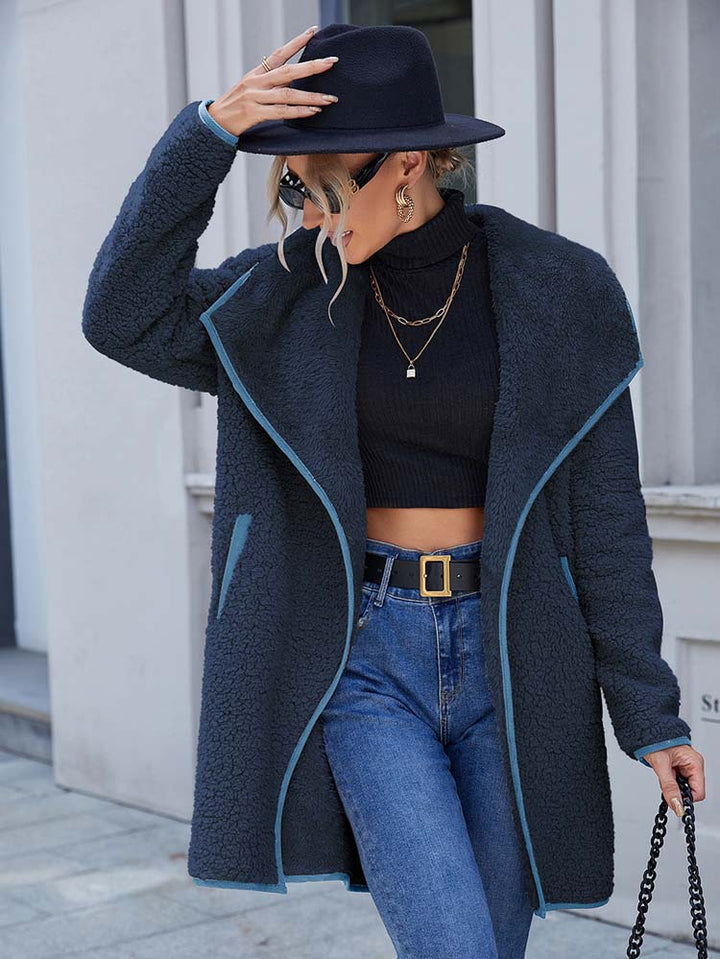 Stilla | Luksus Trenchcoat i Velvet til Kvinder