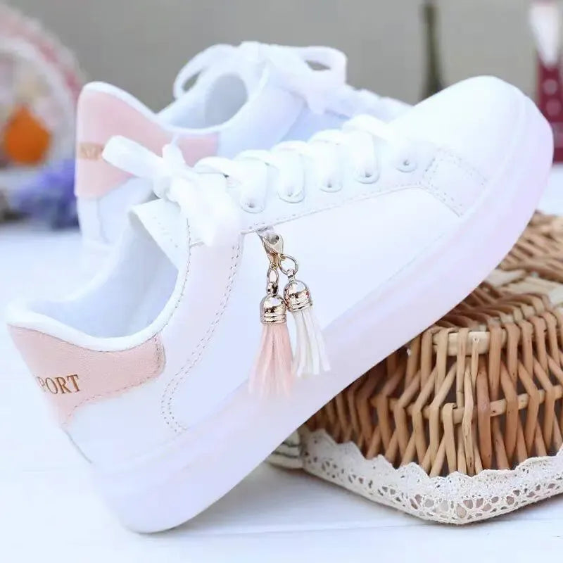 Stilla | Dame Sneakers med Dekorative Detaljer