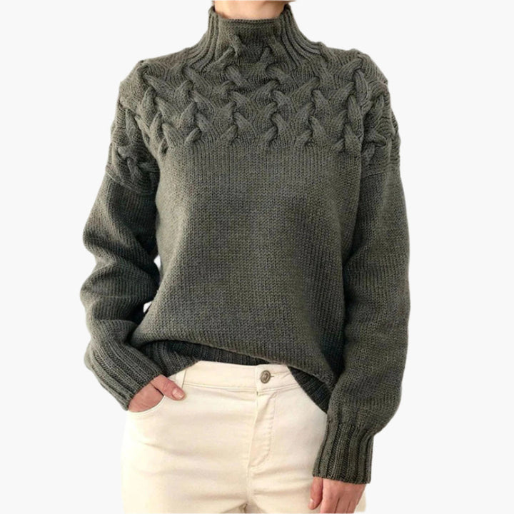 Stilla | Strikpullover med Fletmønster og Høj Krave - Elegant Vinterpullover til Hverdag & Fritid