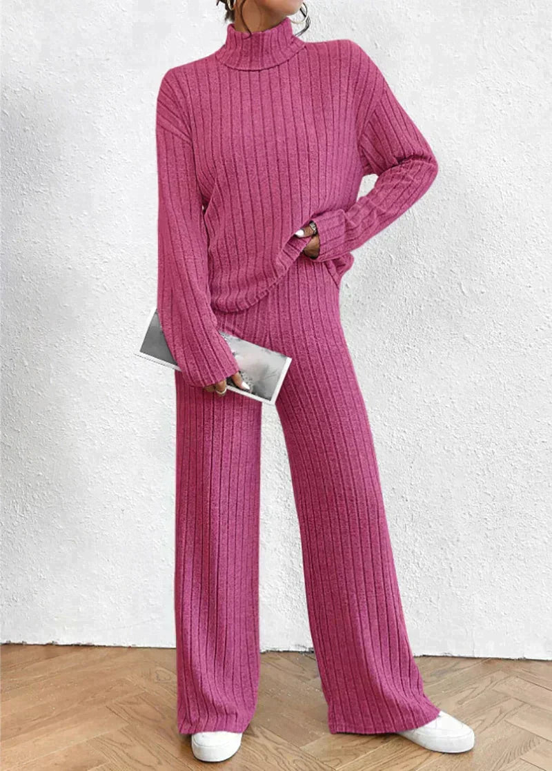 Stilla | Strikket bukser og rullekrave sweater til damer