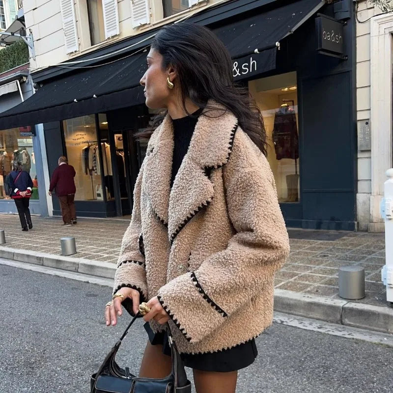 Stilla | Elegant og Behagelig Størrelse Jacke Myla
