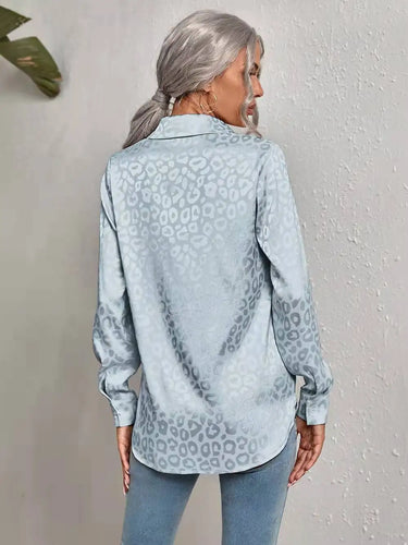 Stilla | Leopard Print Jacquard Bluse Med Lange Ærmer