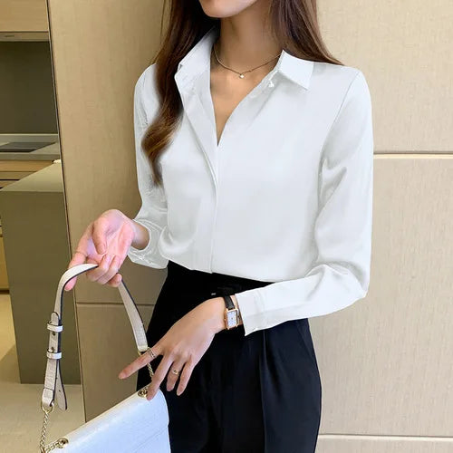 Stilla | Elegant og Raffineret Satinbluse
