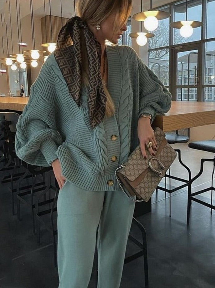 Stilla | Stilfuldt Sæt med Cardigan & Bukser