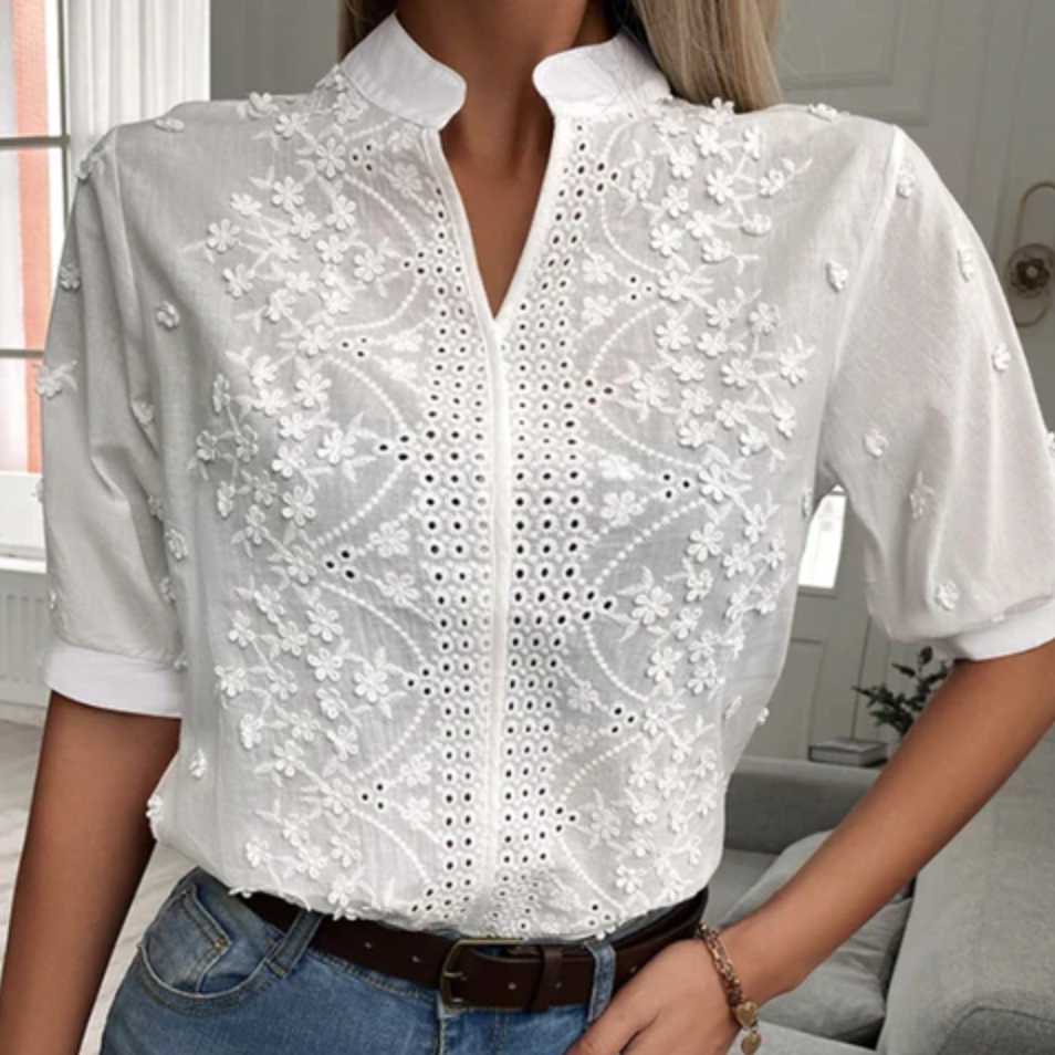 Stilla | Feminint Top Louise med elegant snit