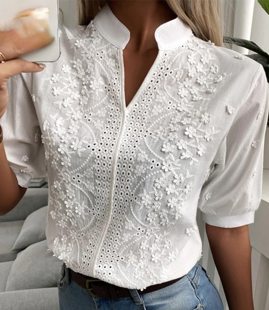 Stilla | Feminint Top Louise med elegant snit