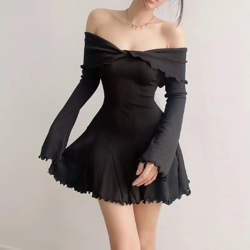 Stilla | Off Shoulder Strikket Sort Kjole