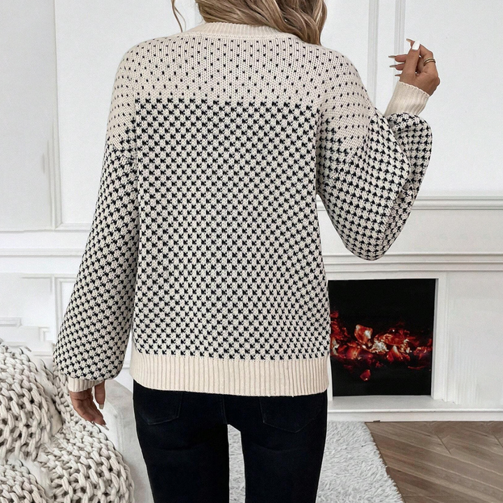 Stilla | Uformel Sweater med Faldende Skuldre til Kvinder