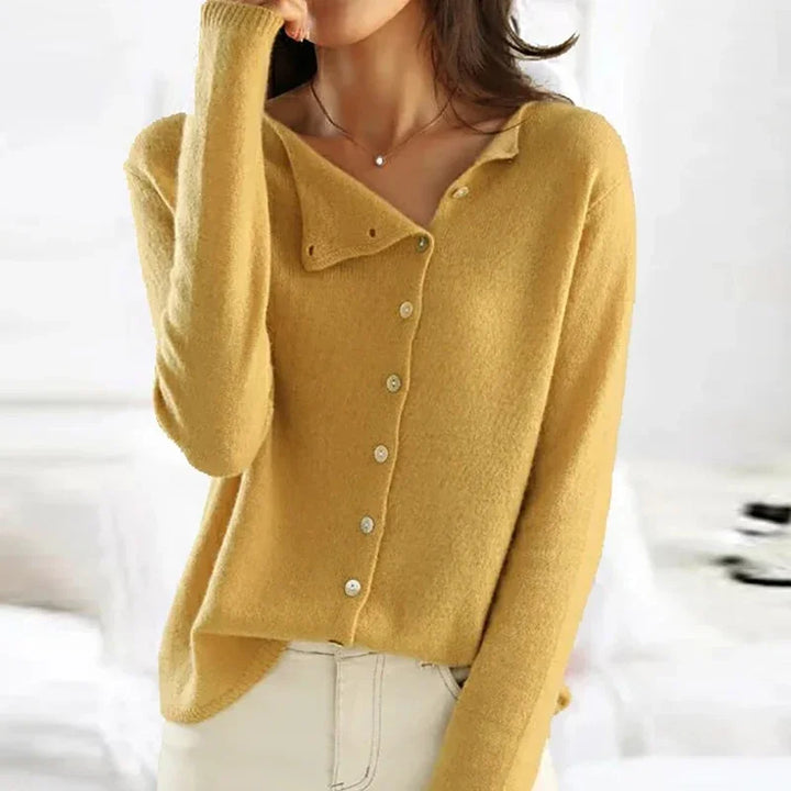 Stilla | Elegant sweater med moderne knaplukning