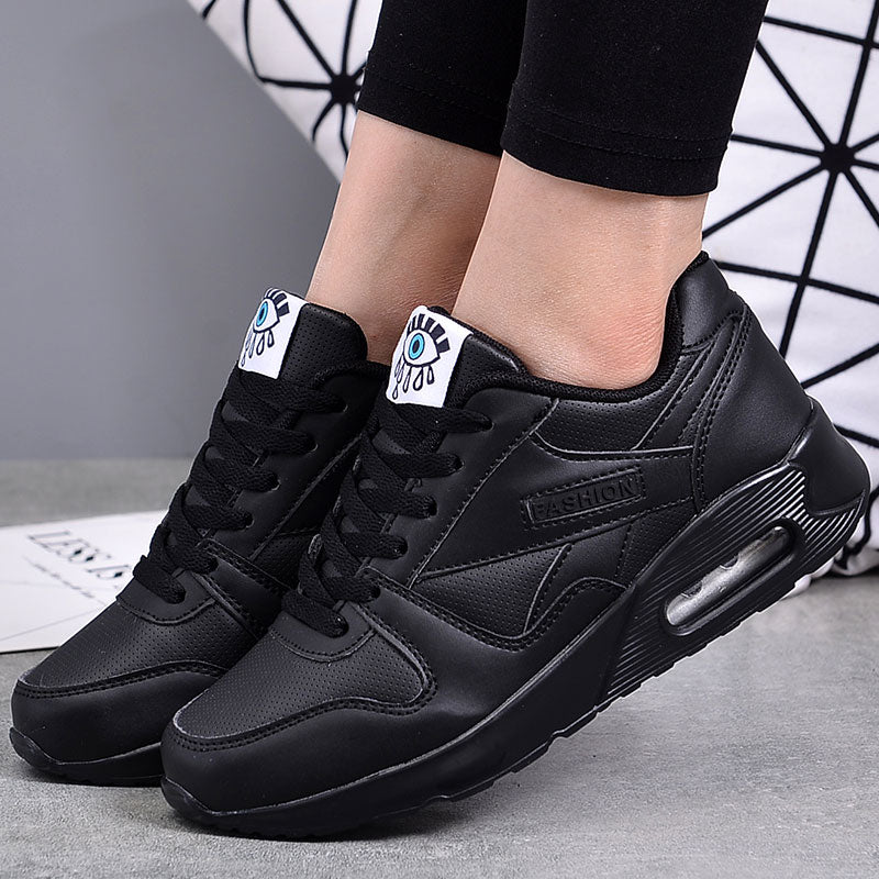 Stilla | Sneakers