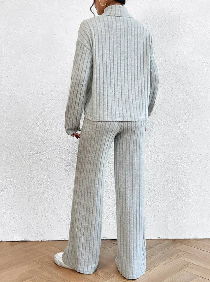 Stilla | Strikbukser og rullekravesweater til kvinder