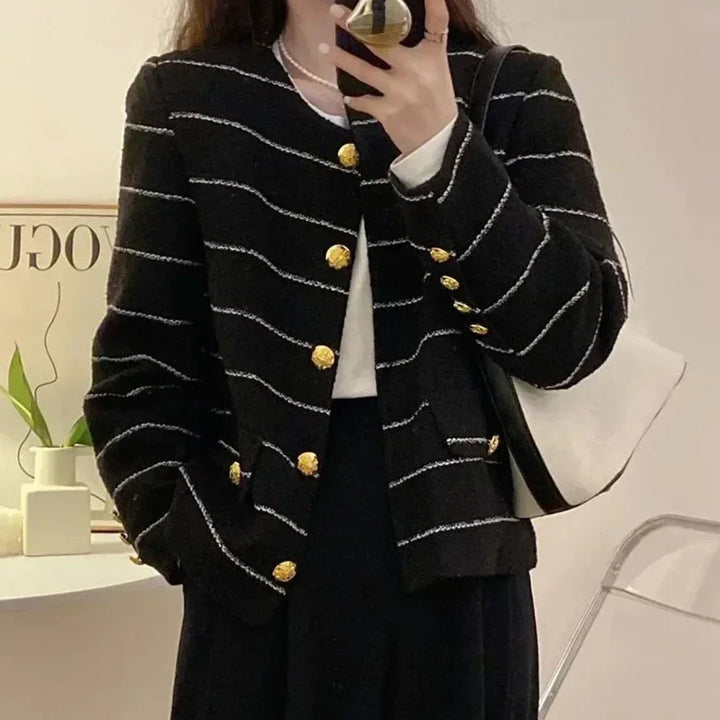 Stilla | Elegant Kort Tweedjakke