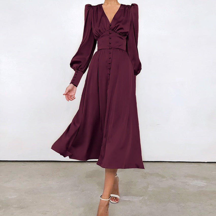 Skovae | Elegante satin kjoler