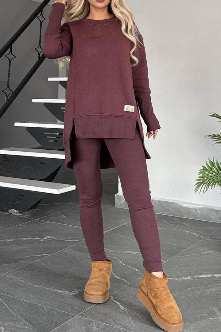 Stilla | Sweatshirt og Skinny Jeans Sæt Med Slids og Asymmetrisk Kant