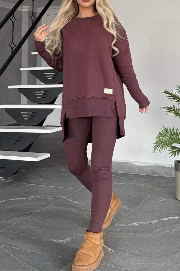Stilla | Sweatshirt og Skinny Jeans Sæt Med Slids og Asymmetrisk Kant