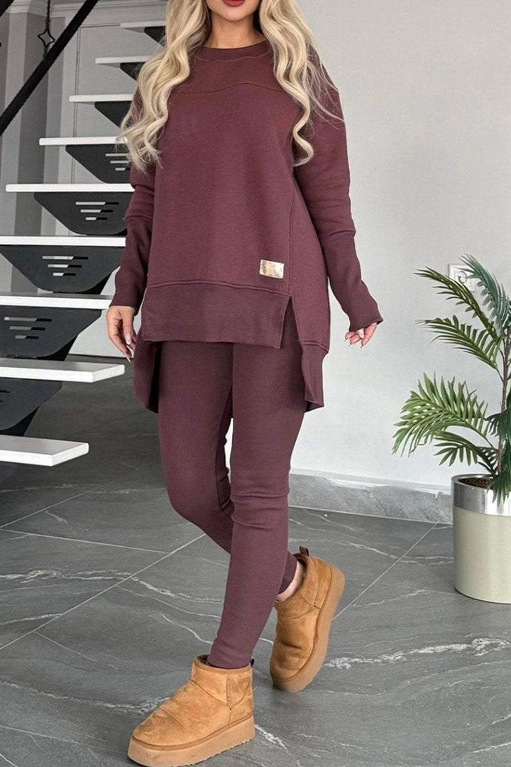 Stilla | Sweatshirt og Skinny Jeans Sæt Med Slids og Asymmetrisk Kant