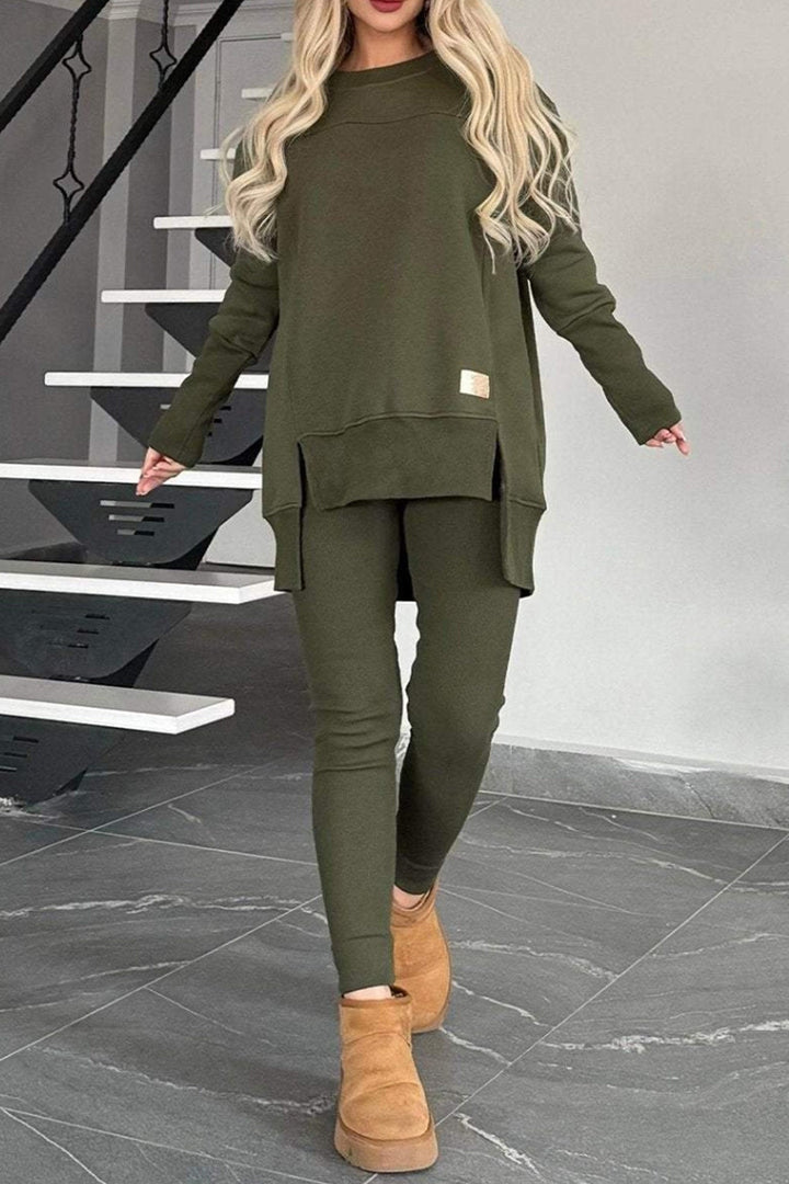 Stilla | Sweatshirt og Skinny Jeans Sæt Med Slids og Asymmetrisk Kant