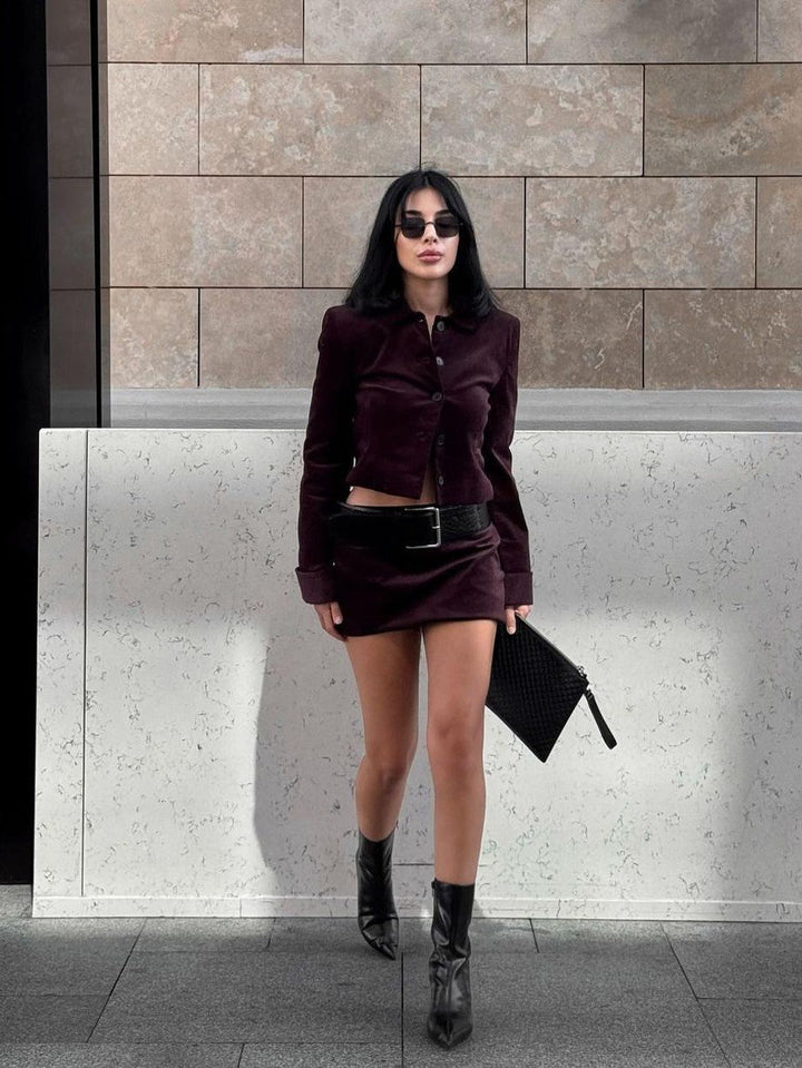 Stilla | Jakke & kort nederdel med bælte koordineringssæt