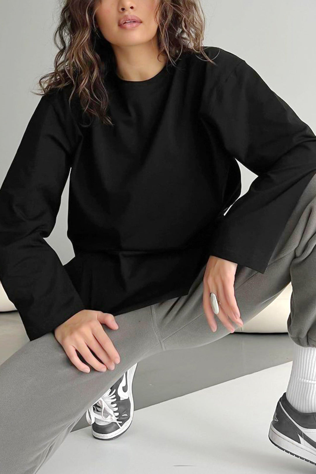 Stilla | Uni Sweatshirt med Rundhalet Udsnit lavet af Bomuld