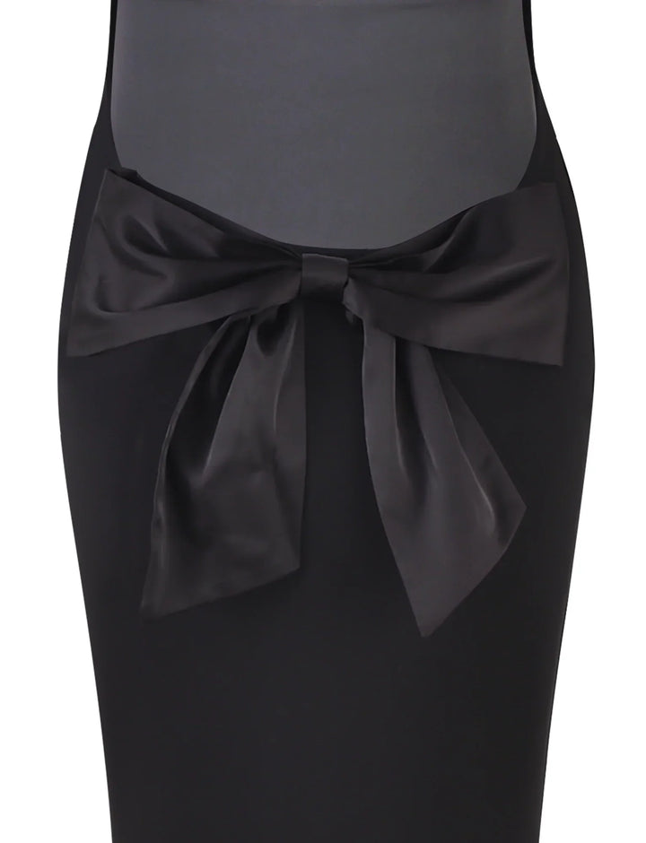 Stilla | Sort Satin Maxi Kjole med Sløjfe