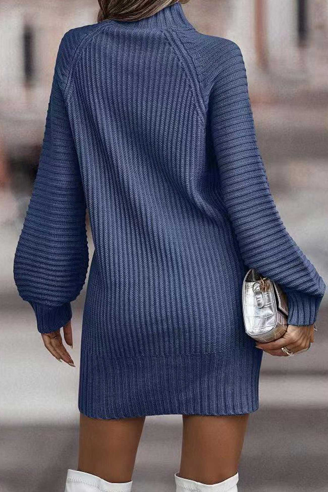 Stilla | Pullover Kjole Med Rullekrave i Ensfarvet