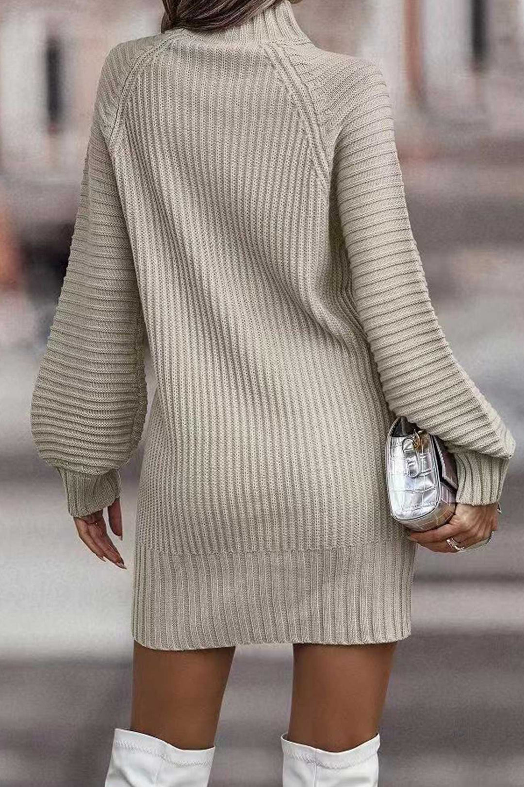 Stilla | Pullover Kjole Med Rullekrave i Ensfarvet