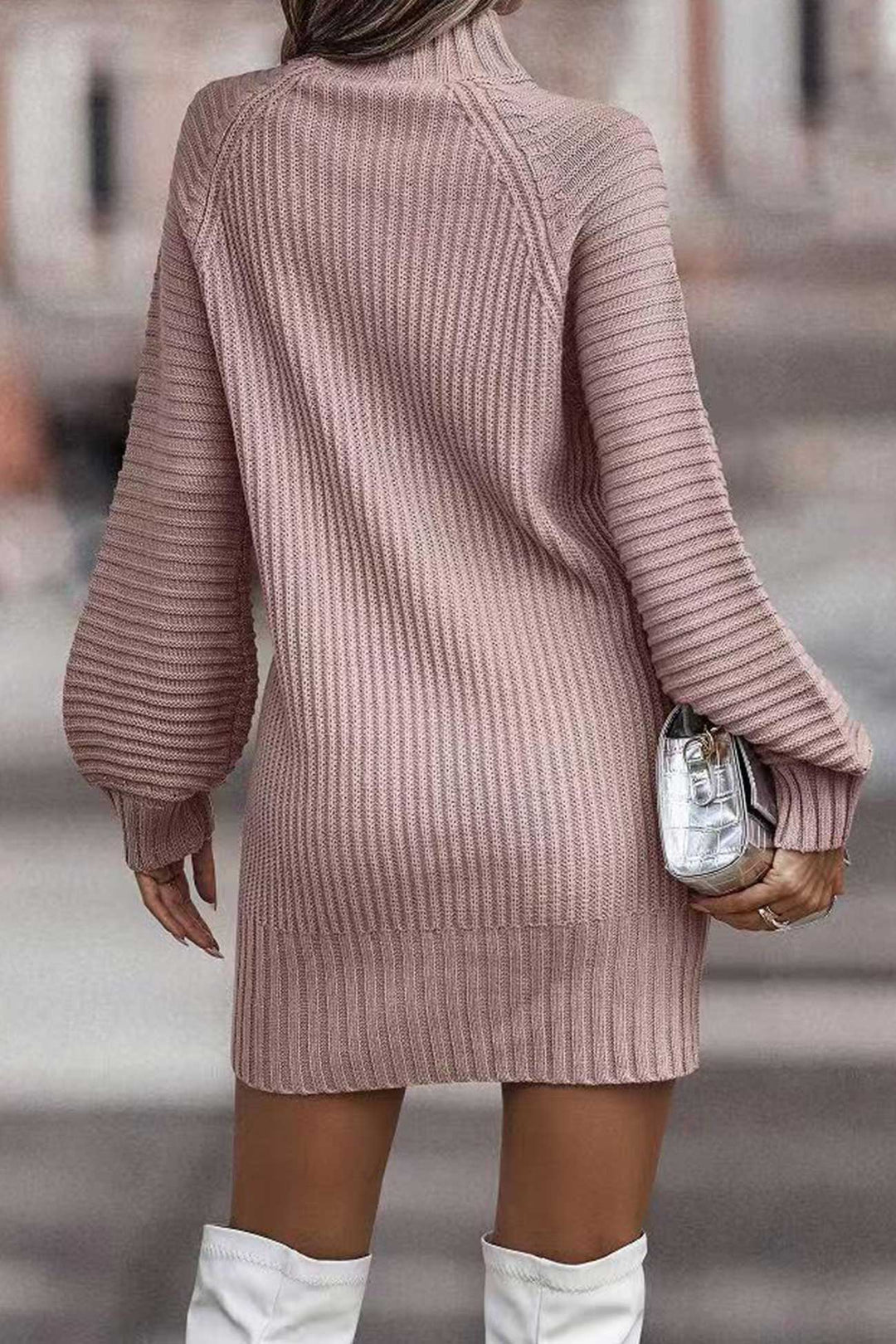 Stilla | Pullover Kjole Med Rullekrave i Ensfarvet