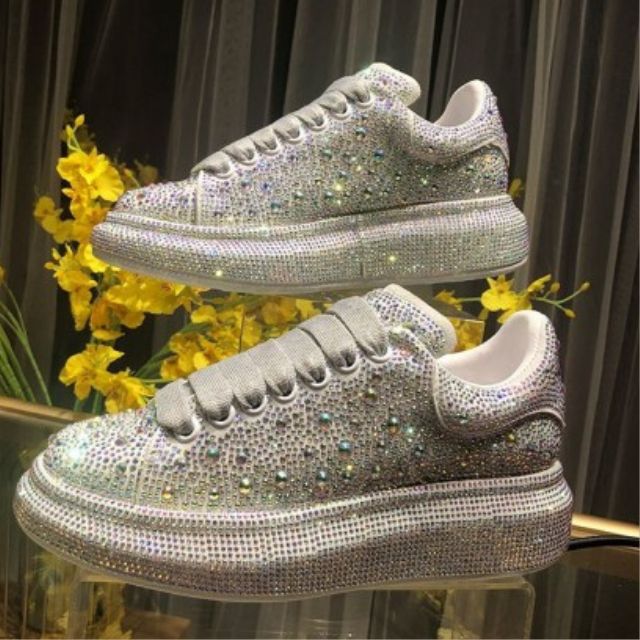 Stilla | Glitrende Sneakers Med Krystal Dekorationer