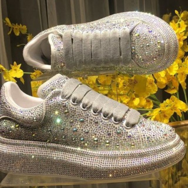 Stilla | Glitrende Sneakers Med Krystal Dekorationer