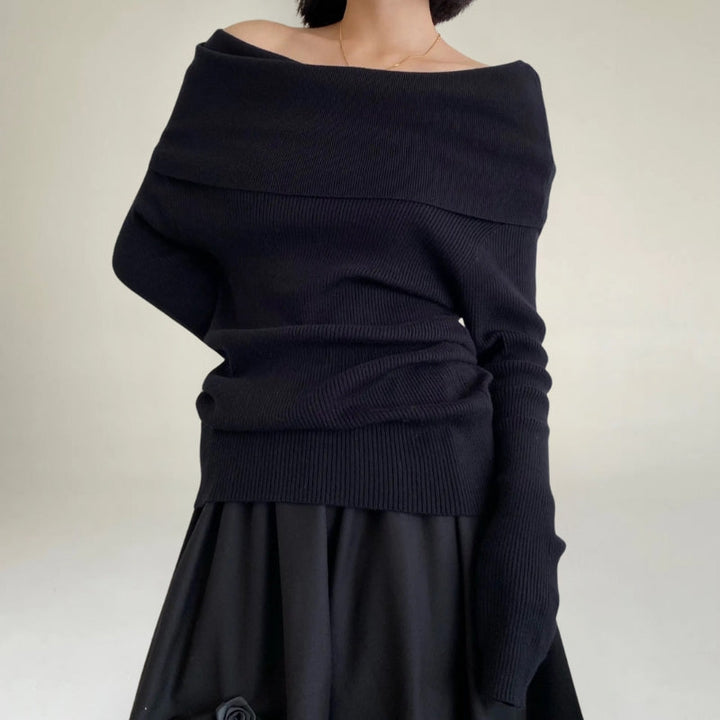 Stilla | Off-Shoulder Strikketrøje Ribbet Strik Tætsiddende og Elegant Design