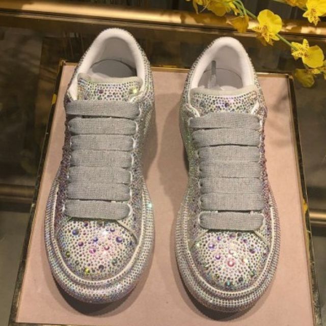 Stilla | Glitrende Sneakers Med Krystal Dekorationer