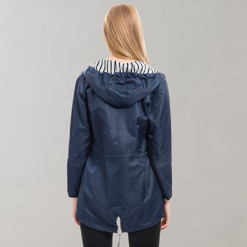 Stilla | Trendy Lang Regnjakke til Dame Carina