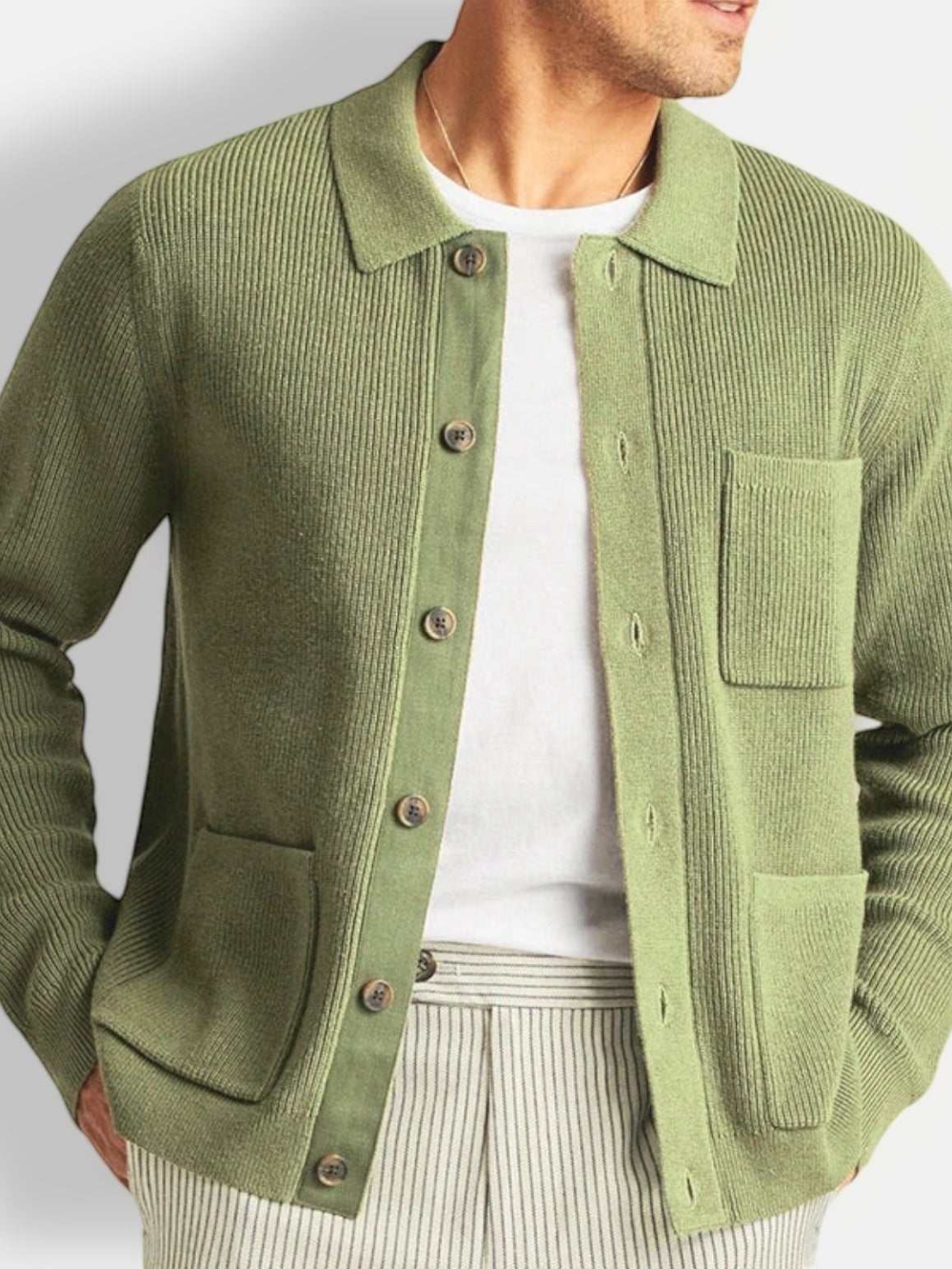 Stilla | Strikket Cardigan med Skjortekrave og Knaplukning
