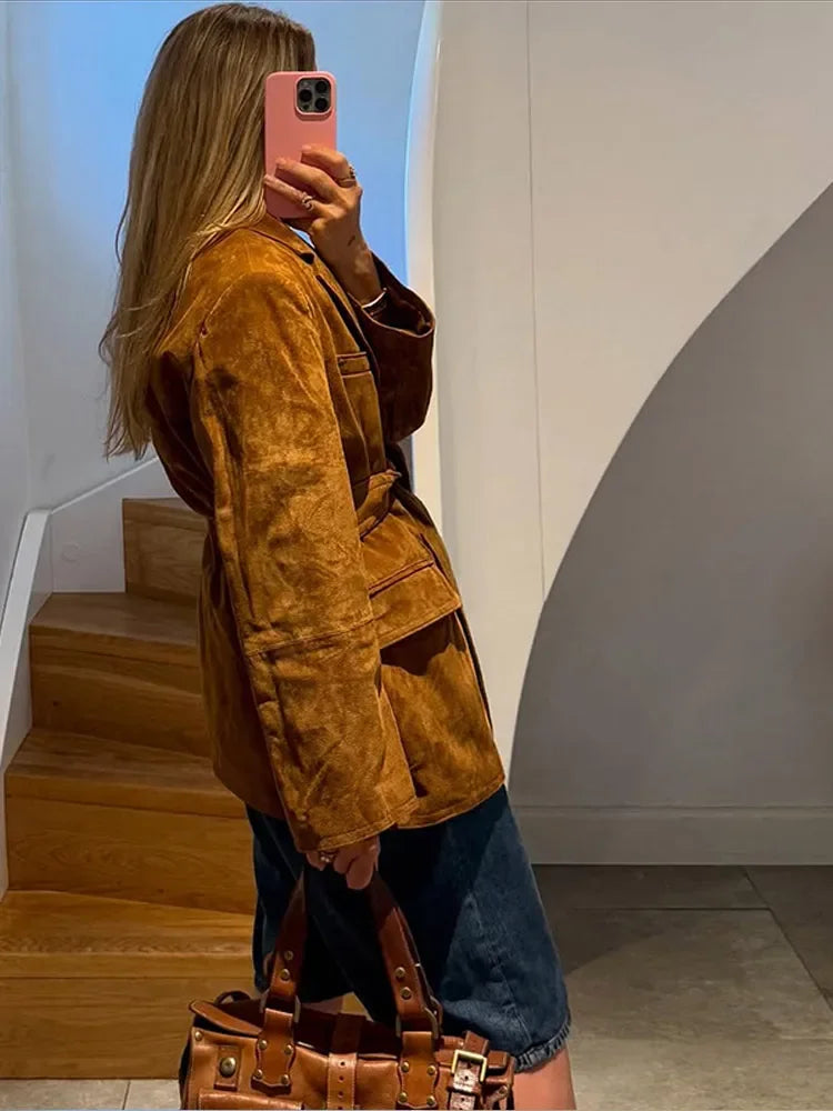 Stilla | Frakke - Chic Suede-Jakke med Bælte og Lange Ærmer til Efteråret