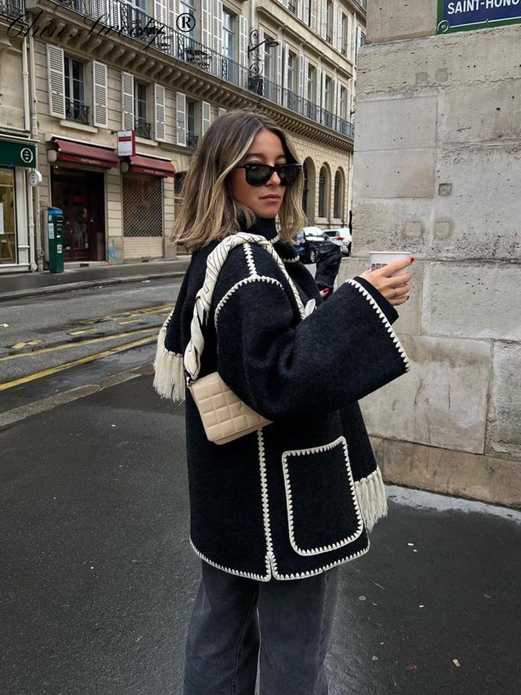 Stilla | Jakke - Elegant Oversized Design med Tørklæde-Fringe-Detalje