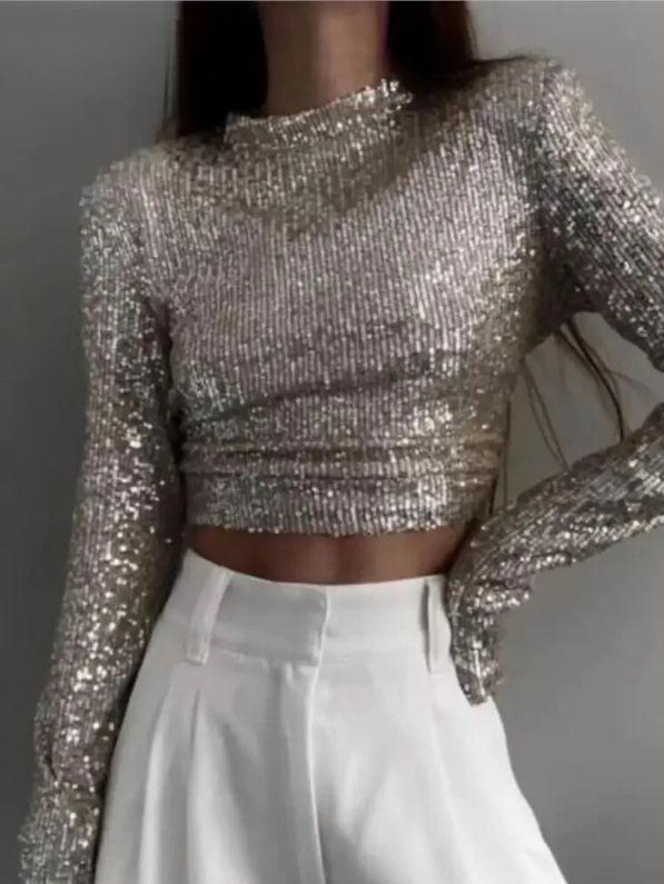 Stilla | Elegant blondet cropped-top