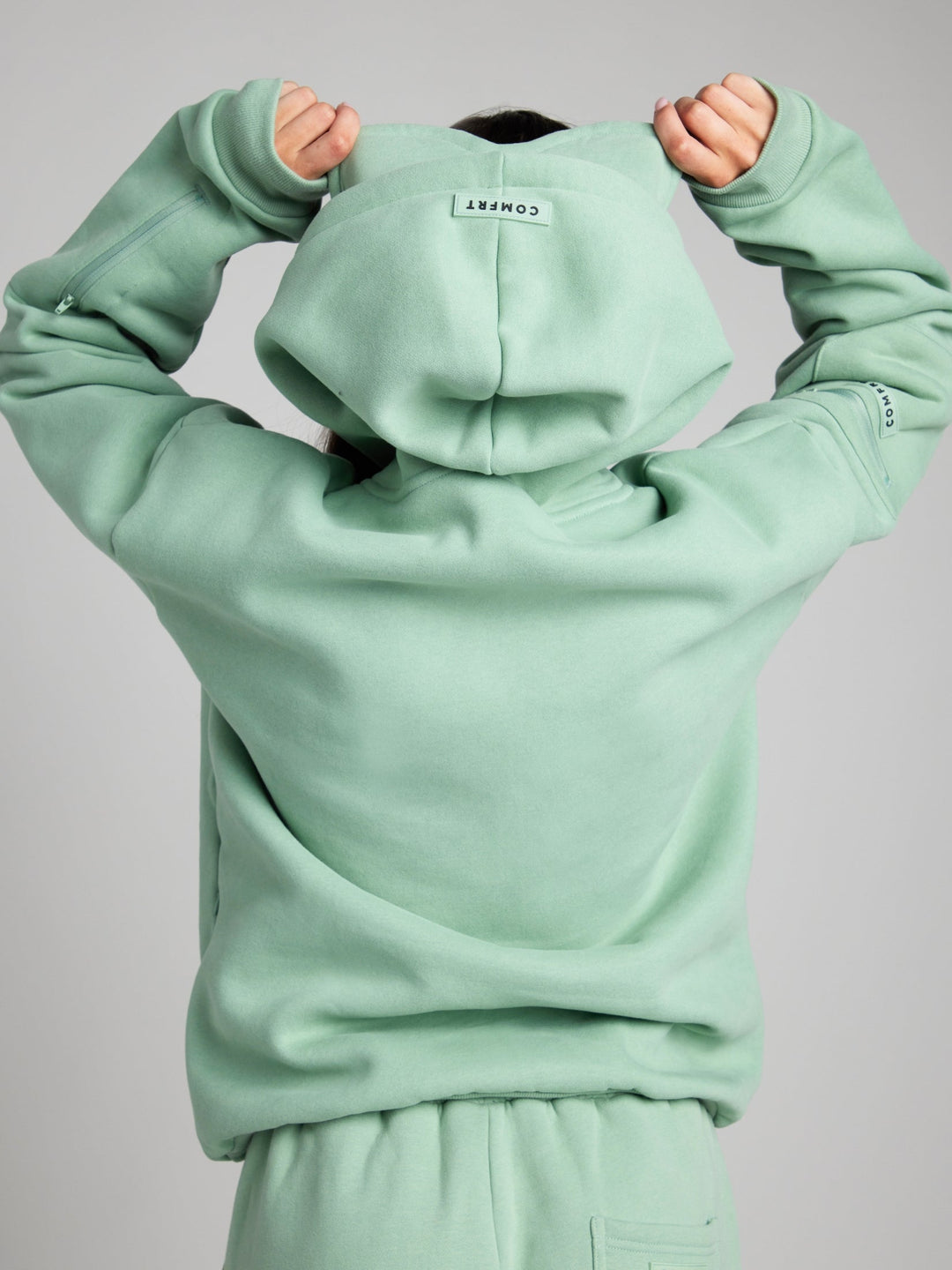 Stilla | Cozy Travel Hoodie med Flytilstand Grafisk
