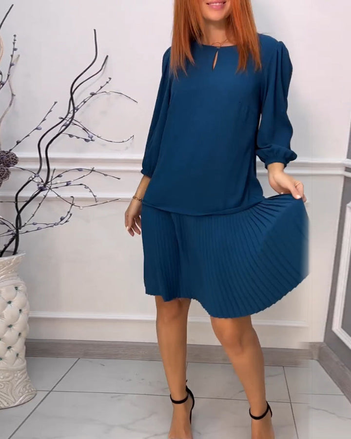 Stilla | Ensfarvet Plisseret Patchwork Kjole