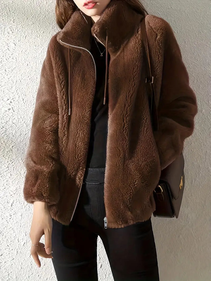 Stilla | Teddyjakke Plushfleece Oversize Pasform Høj Krave Lynlås Design