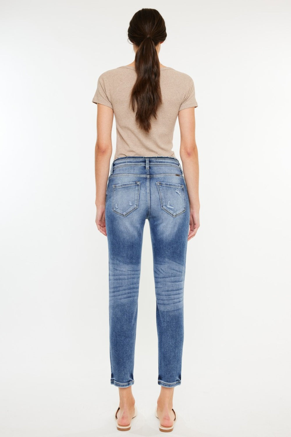 Stilla | High Rise Distressed Mom Jeans